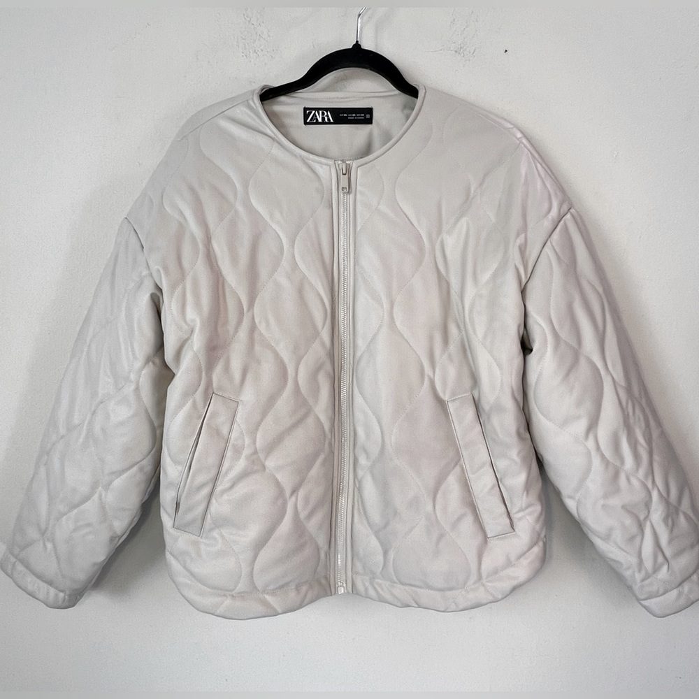 Zara Women's Cream Faux Leather Quilted Puffer Jacket